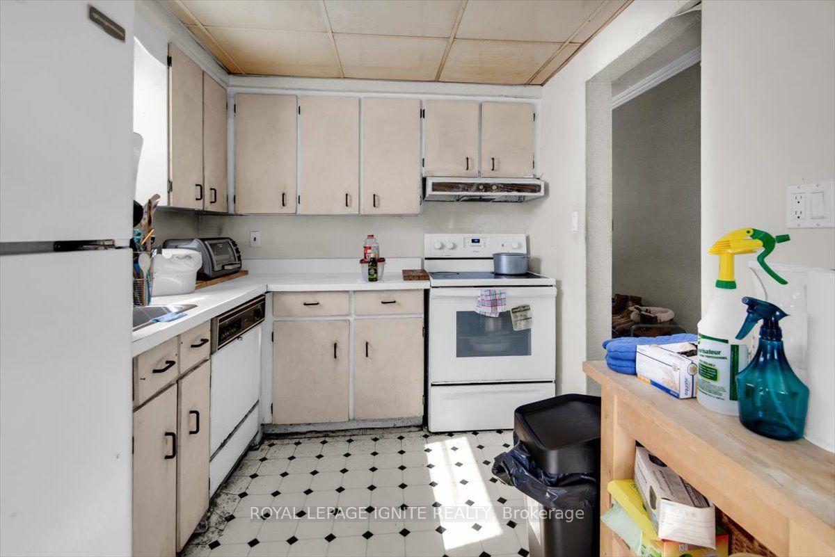 Photo 15 of 76 Celeste Drive, Scarborough, West Hill — HOMEH