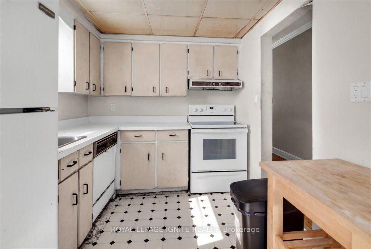 Photo 13 of 76 Celeste Drive, Scarborough, West Hill — HOMEH