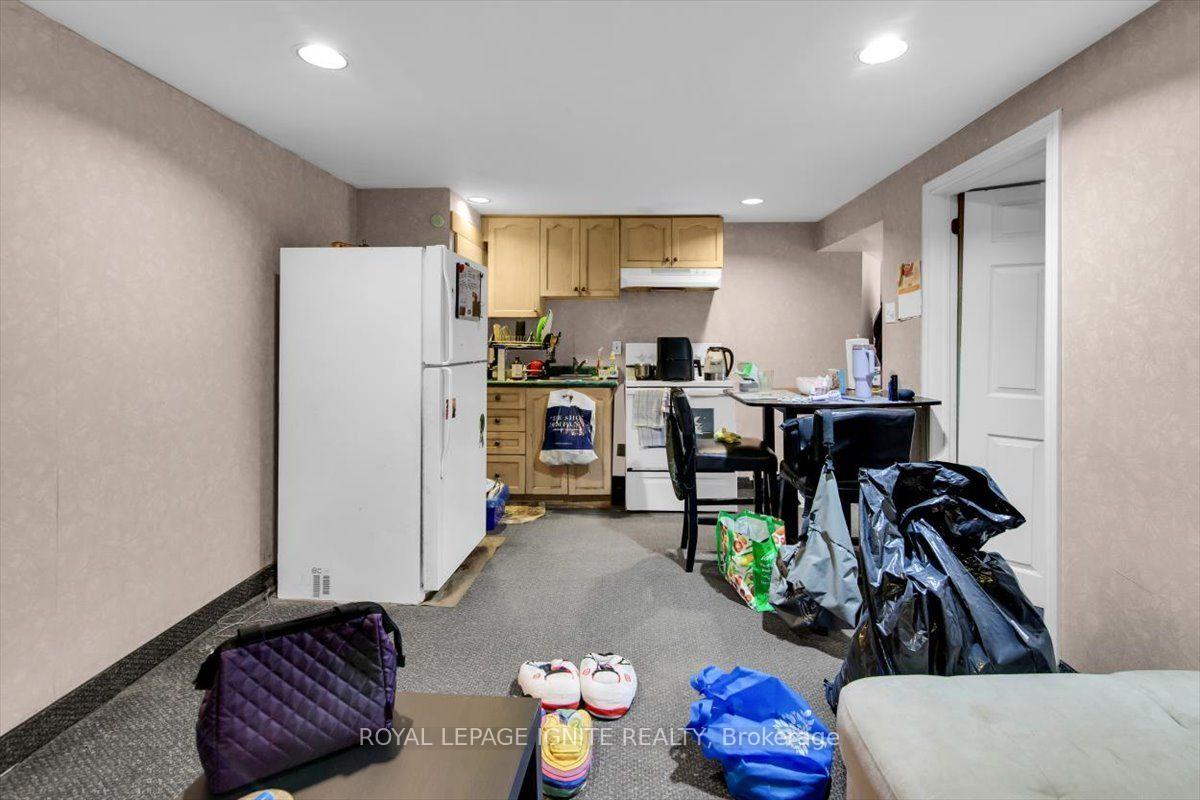 Photo 44 of 76 Celeste Drive, Scarborough, West Hill — HOMEH