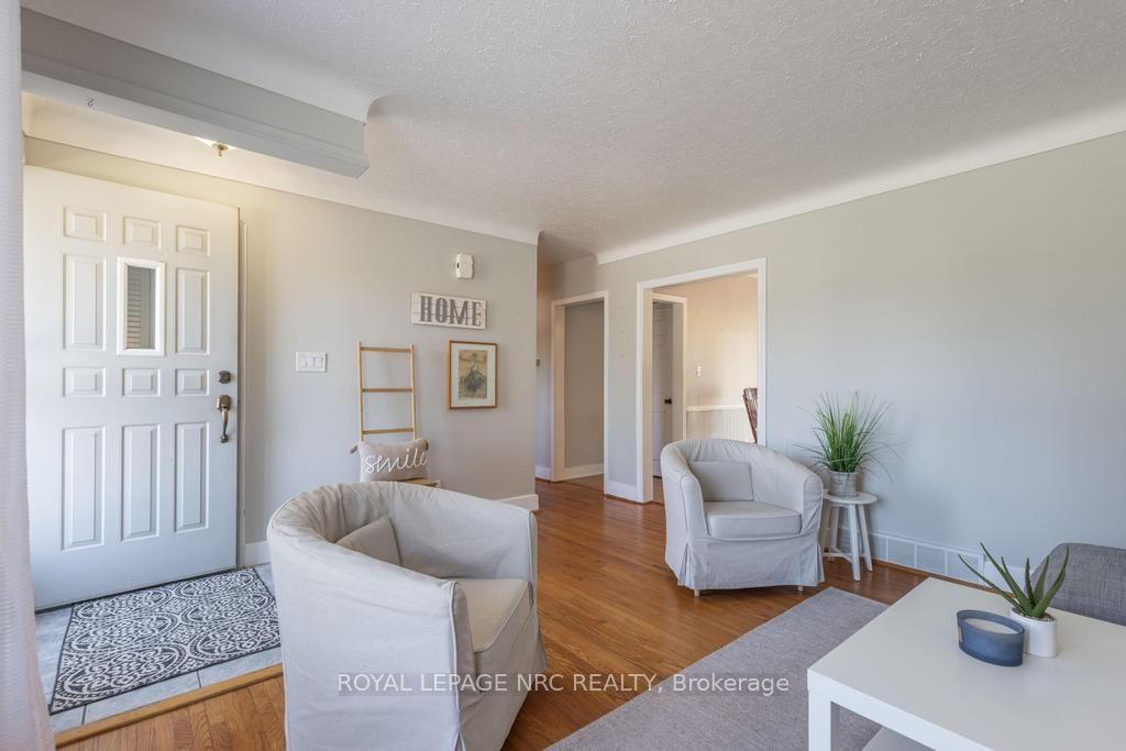 Photo 4 of 10 Ridgeview Avenue, St. Catharines, Carlton/Bunting — HOMEH