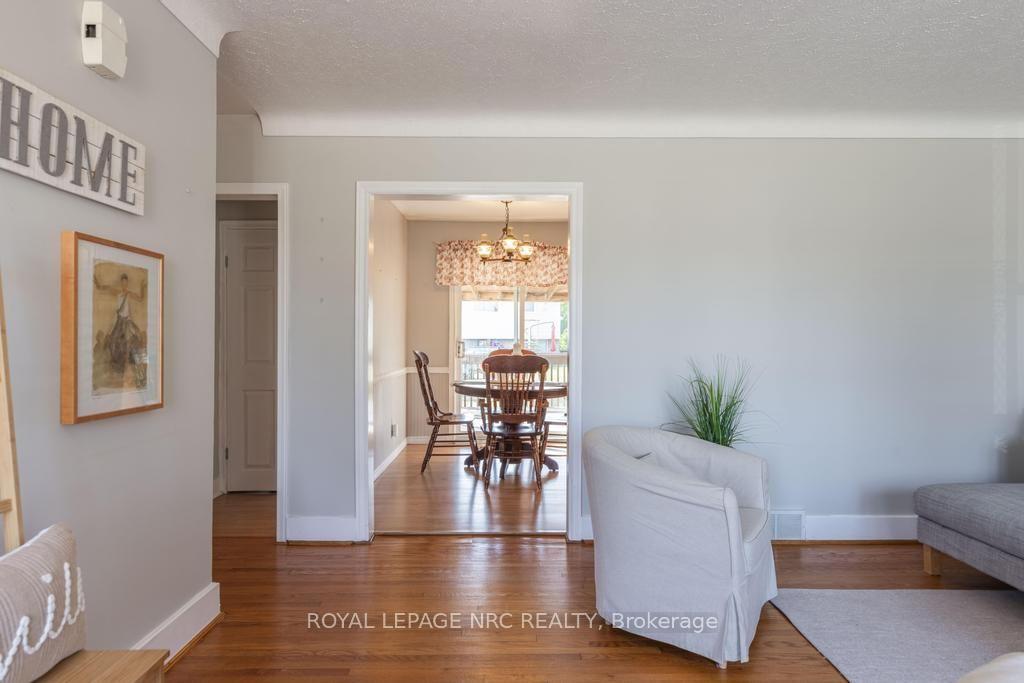 Photo 5 of 10 Ridgeview Avenue, St. Catharines, Carlton/Bunting — HOMEH