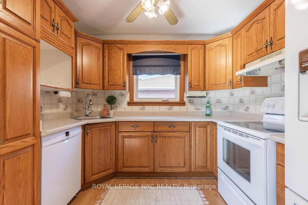 Photo 7 of 10 Ridgeview Avenue, St. Catharines, Carlton/Bunting — HOMEH