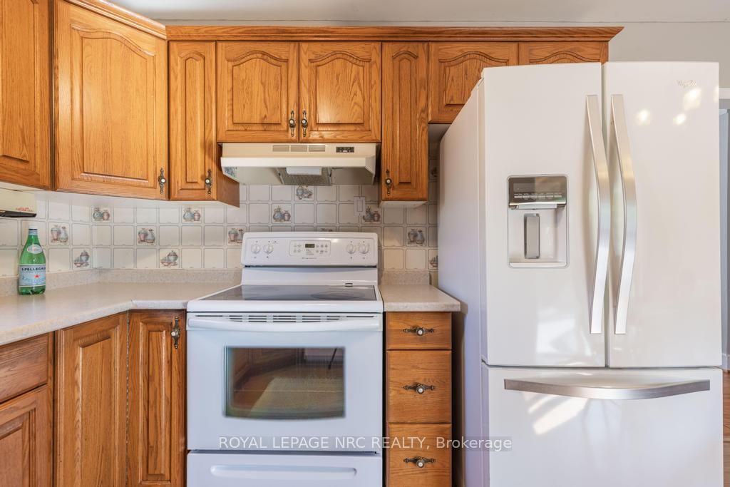 Photo 9 of 10 Ridgeview Avenue, St. Catharines, Carlton/Bunting — HOMEH