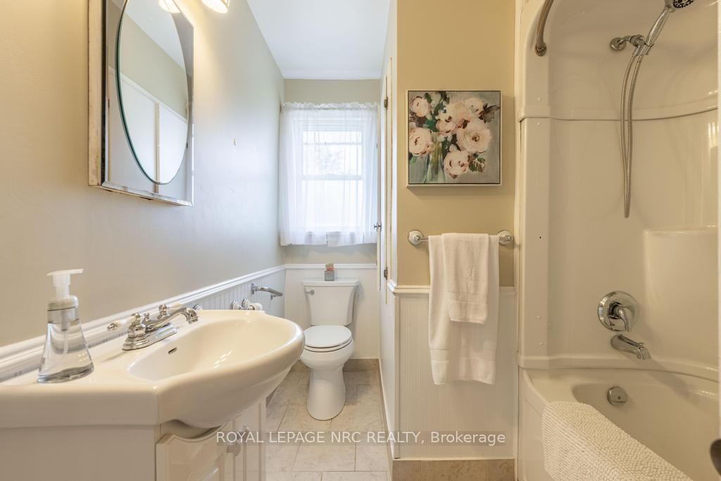 Photo 16 of 10 Ridgeview Avenue, St. Catharines, Carlton/Bunting — HOMEH