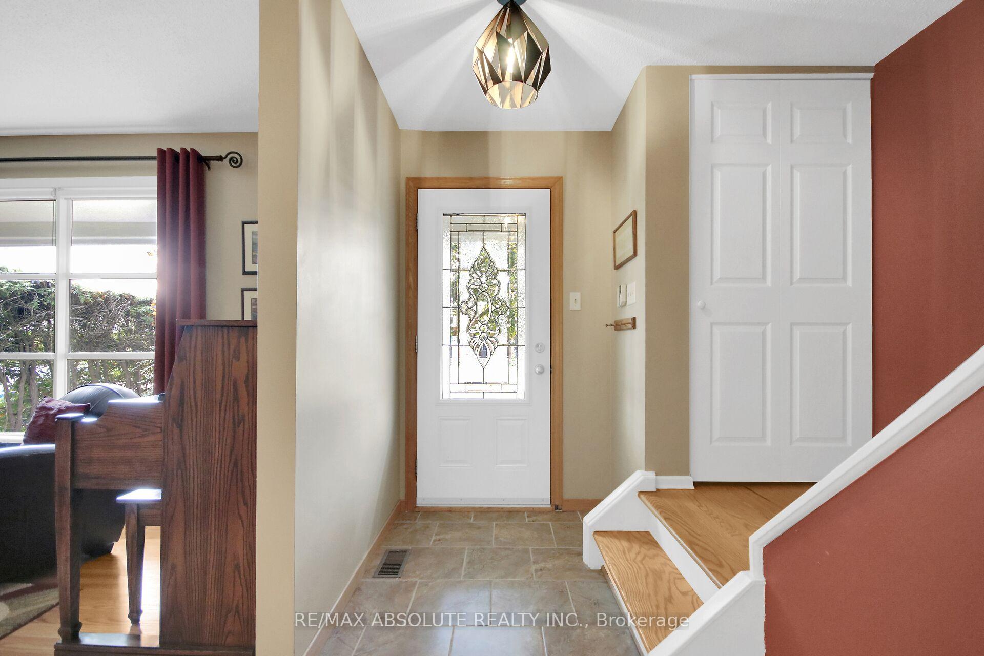 Photo 3 of 144 Old Colony Road, Ottawa, Kanata - Glencairn/Hazeldean — HOMEH