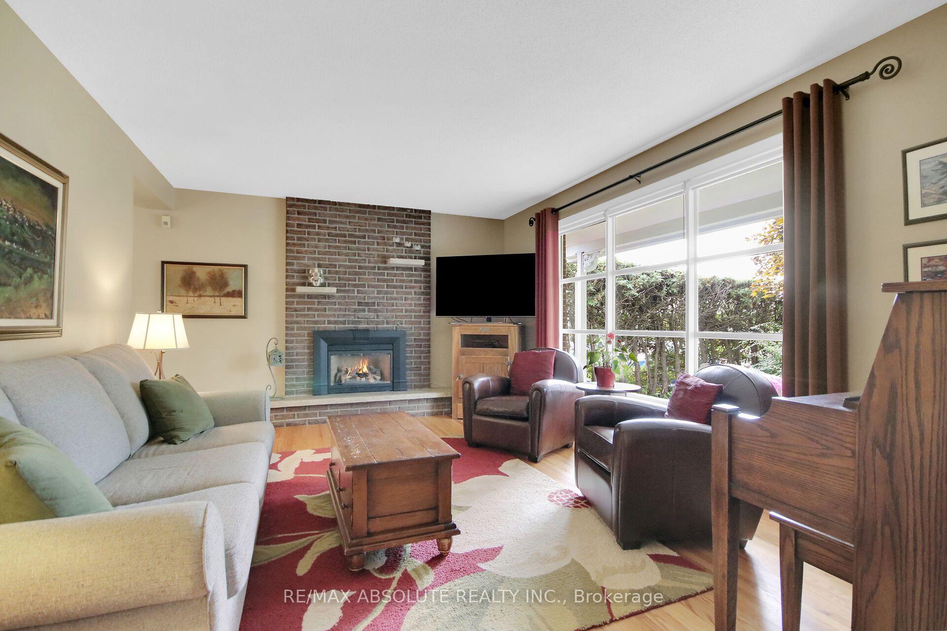 Photo 5 of 144 Old Colony Road, Ottawa, Kanata - Glencairn/Hazeldean — HOMEH