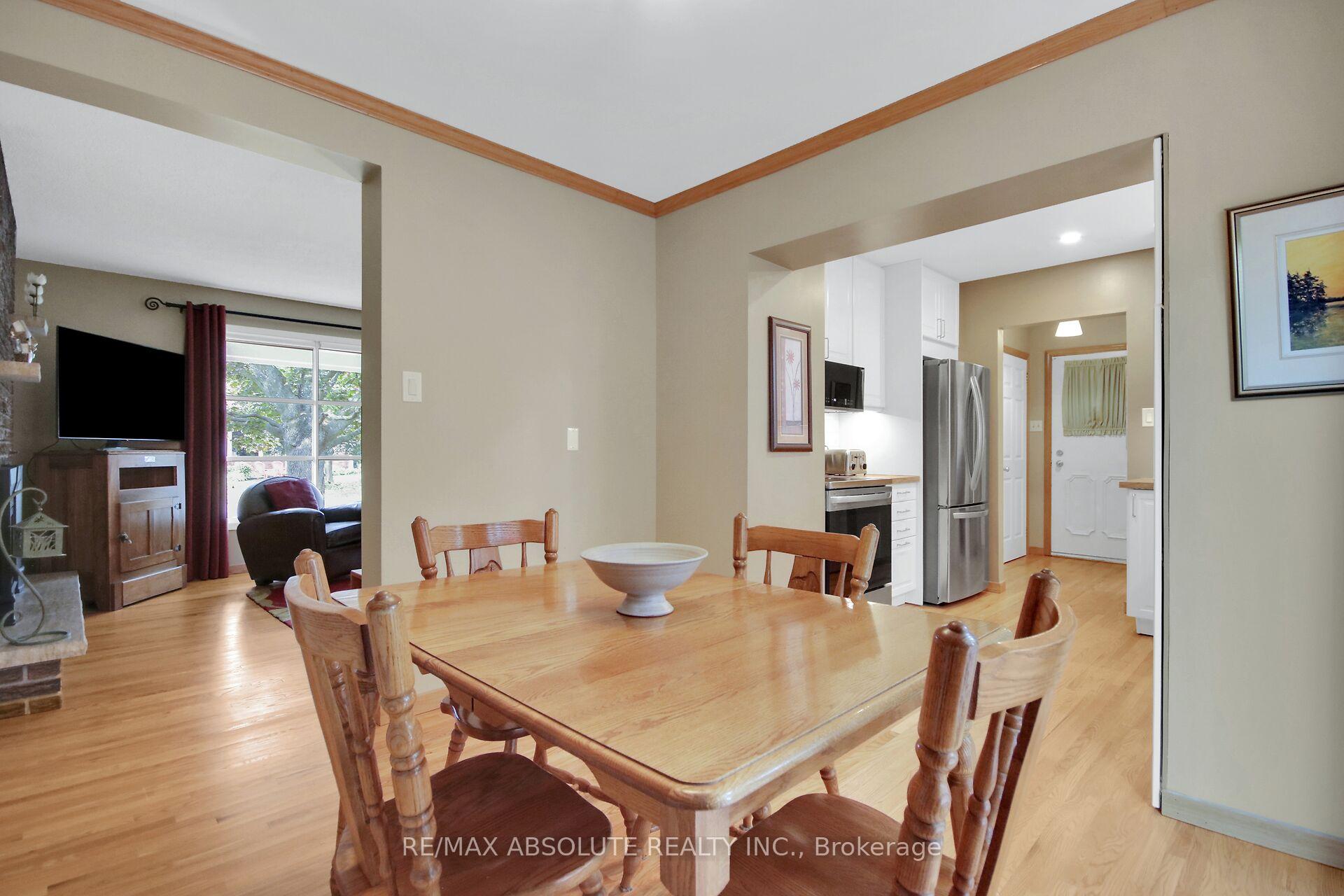 Photo 9 of 144 Old Colony Road, Ottawa, Kanata - Glencairn/Hazeldean — HOMEH