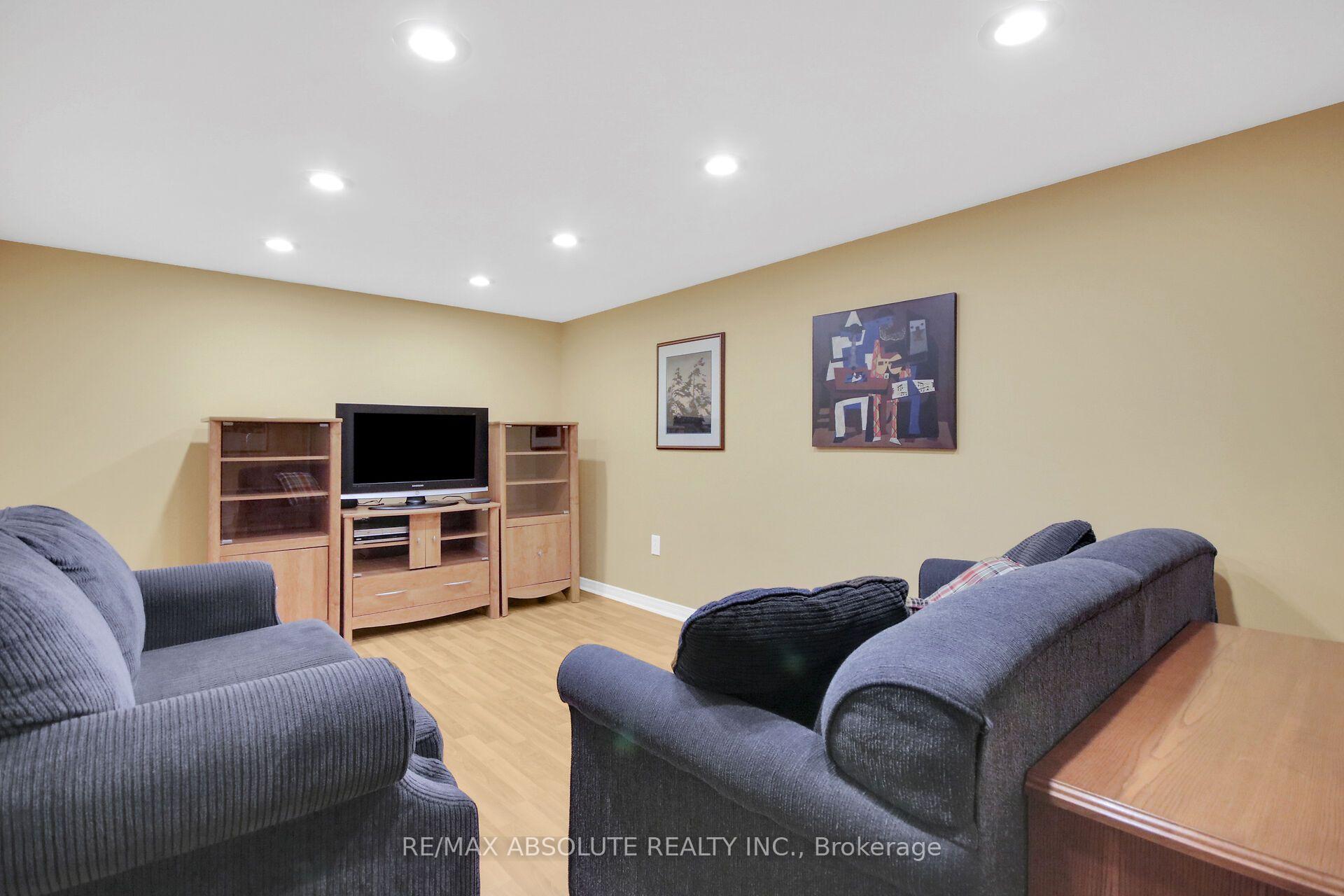 Photo 31 of 144 Old Colony Road, Ottawa, Kanata - Glencairn/Hazeldean — HOMEH