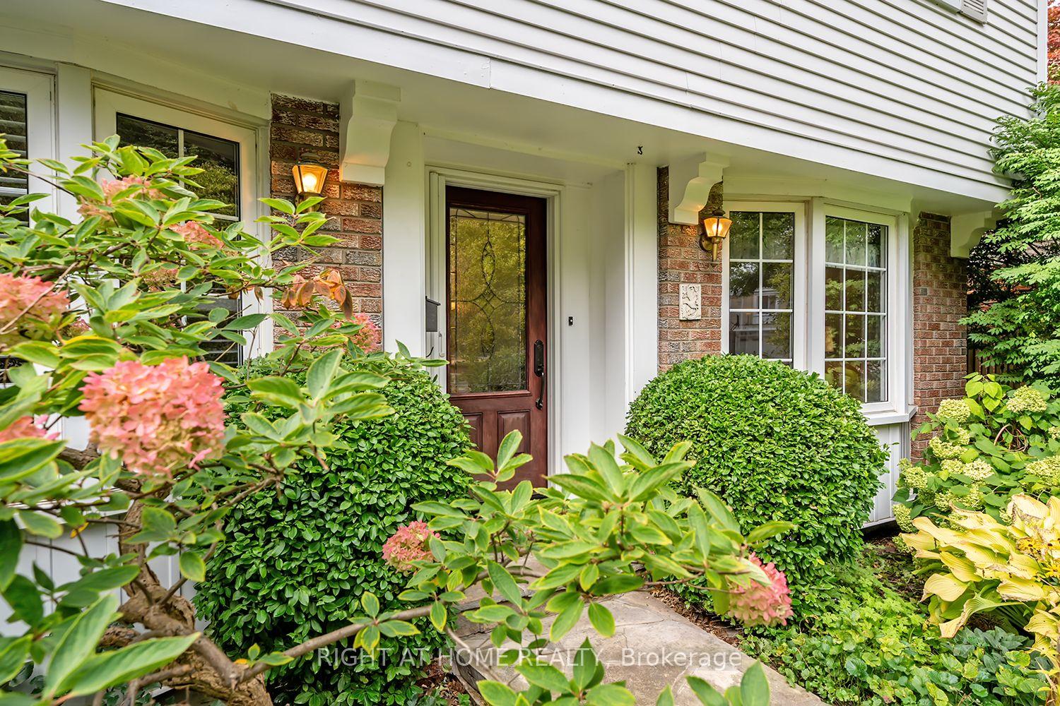 Photo 3 of 494 Dorland Road, Oakville, Ford — HOMEH