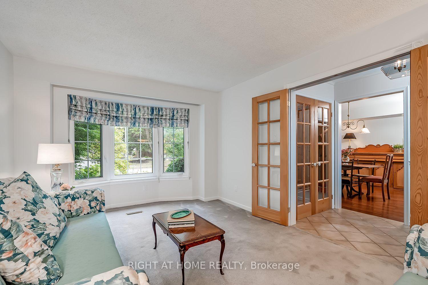 Photo 7 of 494 Dorland Road, Oakville, Ford — HOMEH