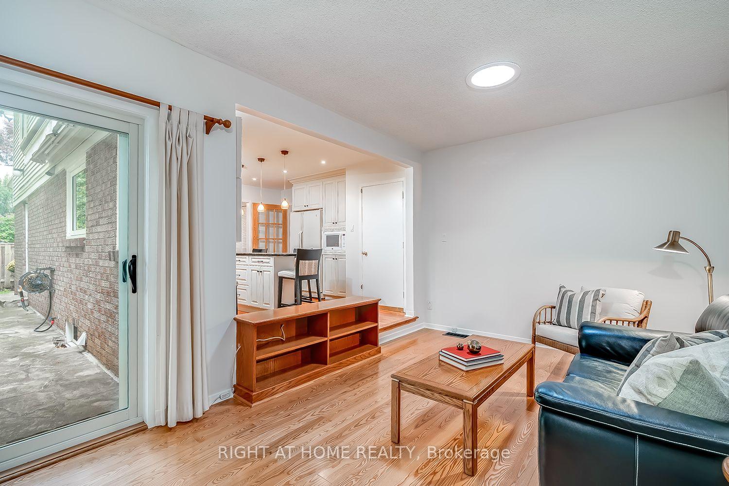 Photo 14 of 494 Dorland Road, Oakville, Ford — HOMEH