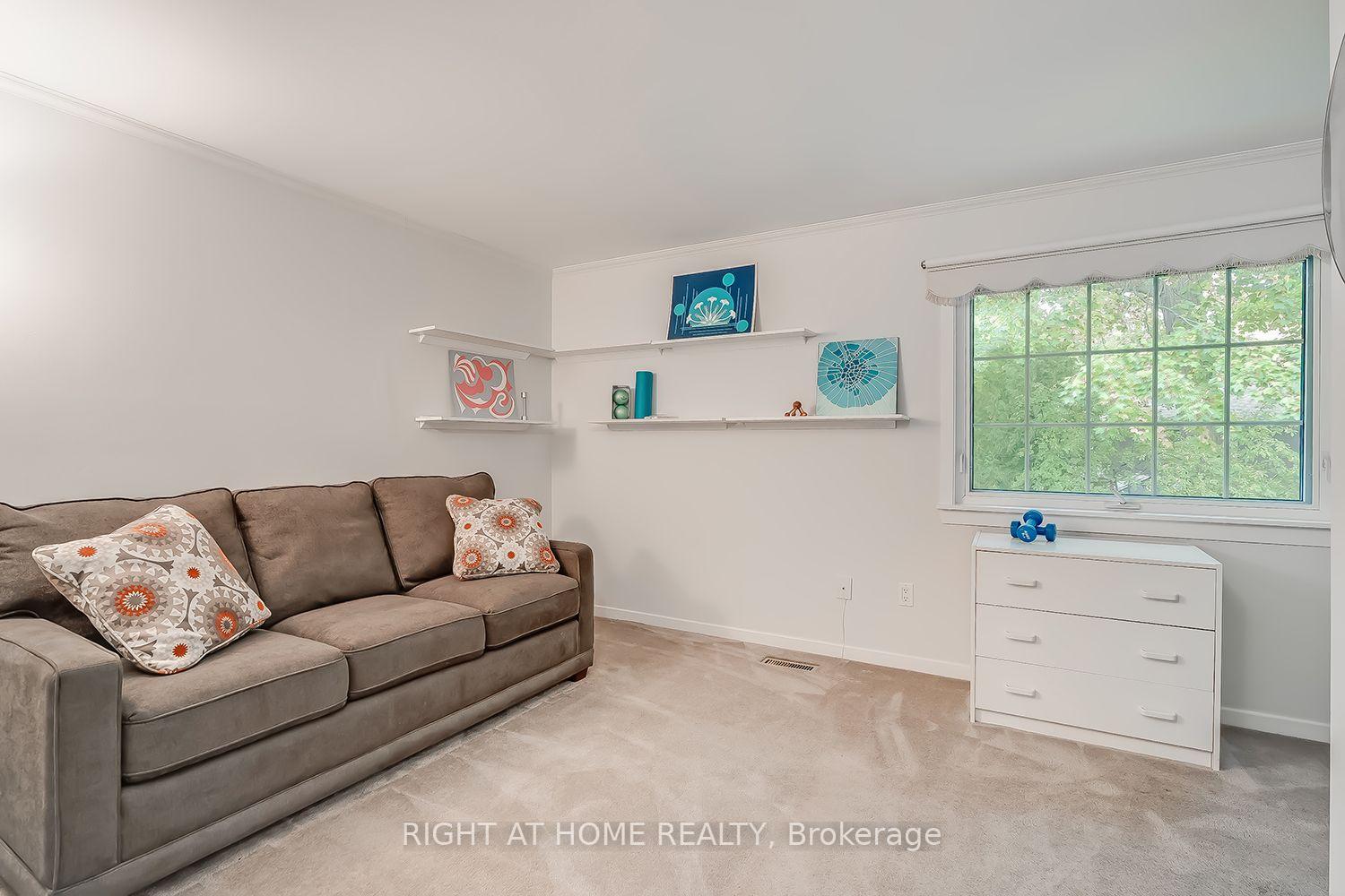 Photo 26 of 494 Dorland Road, Oakville, Ford — HOMEH