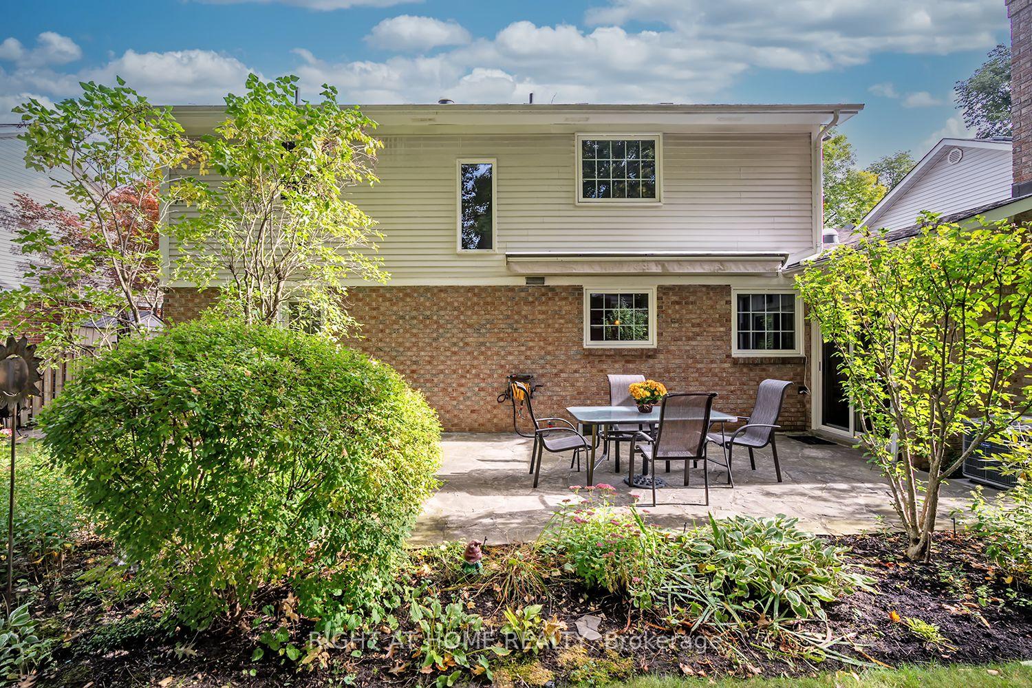 Photo 37 of 494 Dorland Road, Oakville, Ford — HOMEH