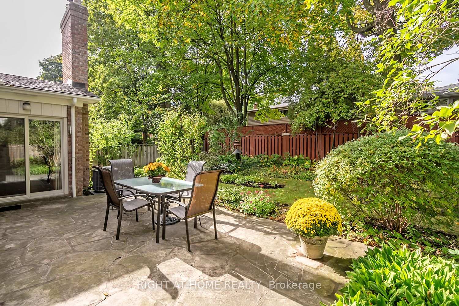 Photo 40 of 494 Dorland Road, Oakville, Ford — HOMEH