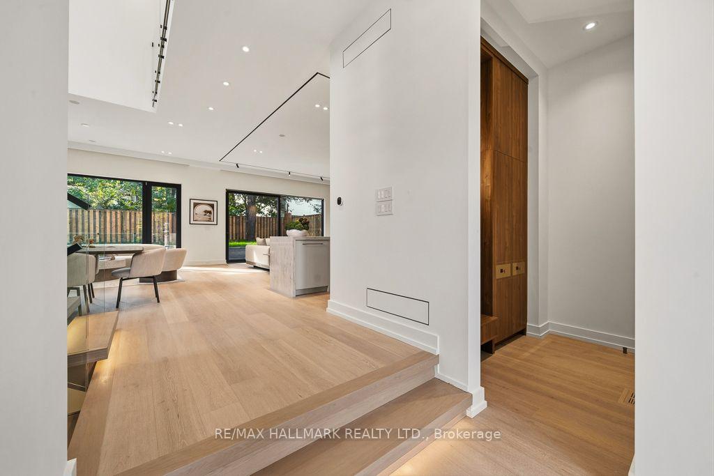 Photo 10 of 81 Meadowview Avenue, Markham, Grandview — HOMEH