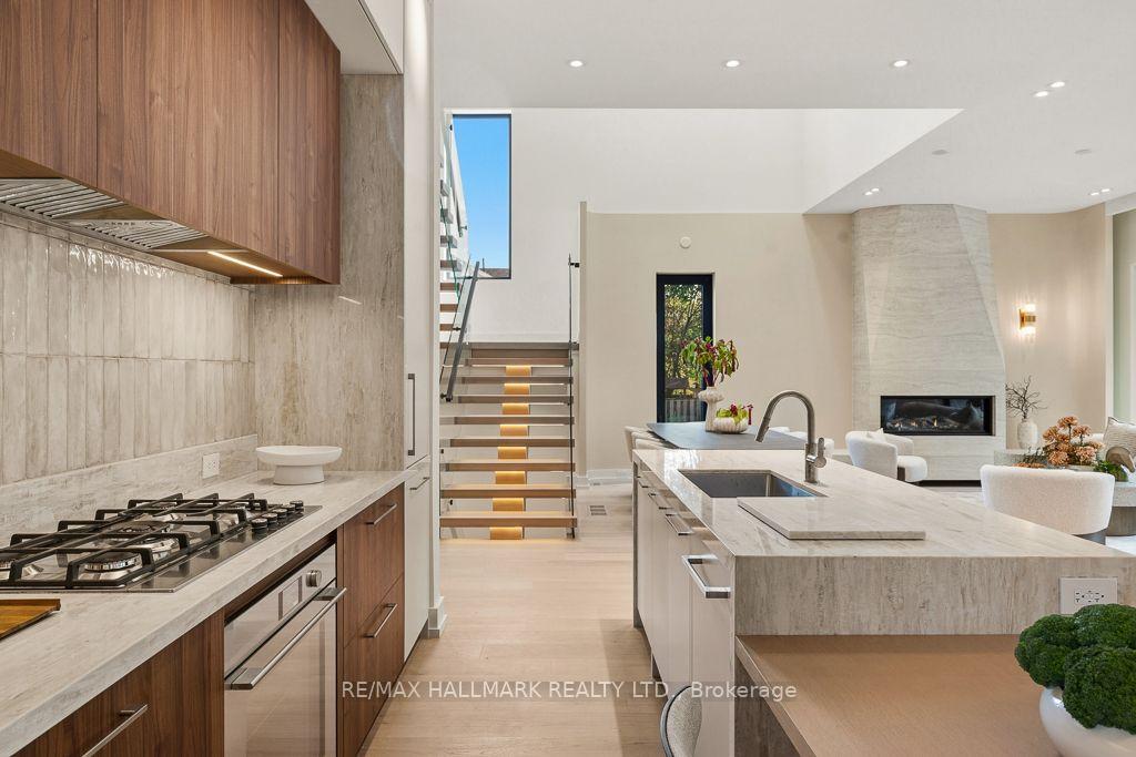 Photo 20 of 81 Meadowview Avenue, Markham, Grandview — HOMEH