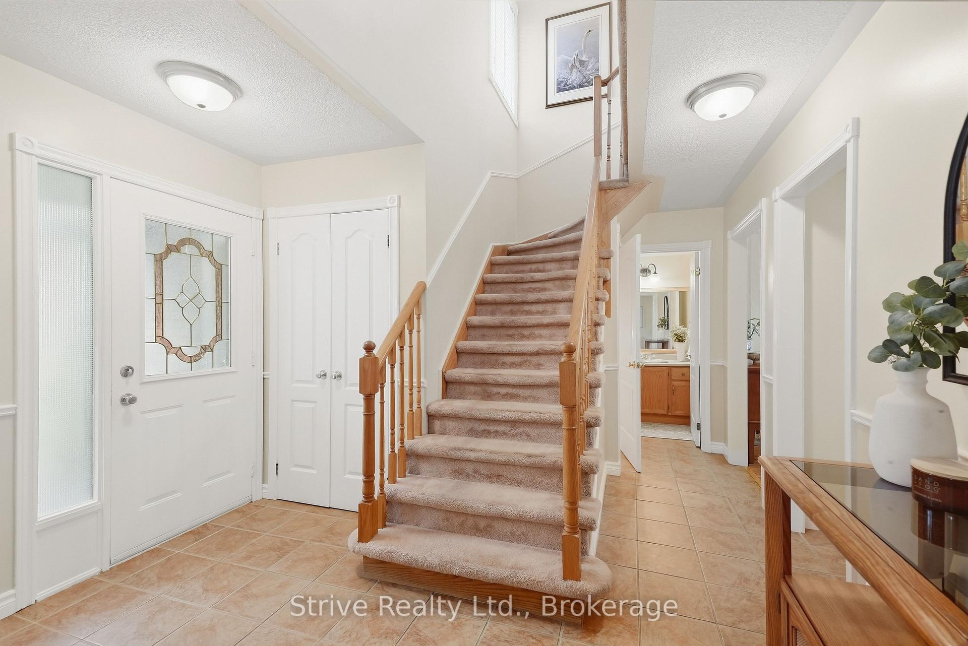 Photo 4 of 132 East House Crescent, Cobourg — HOMEH