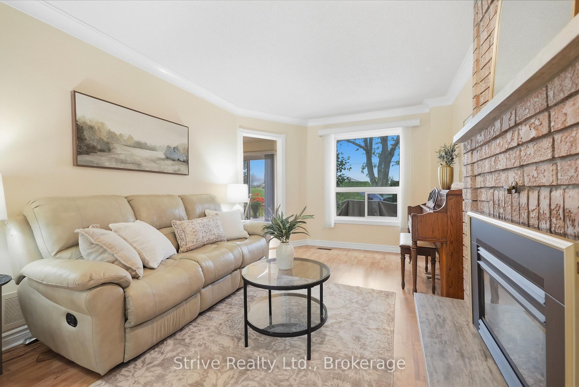 Photo 6 of 132 East House Crescent, Cobourg — HOMEH