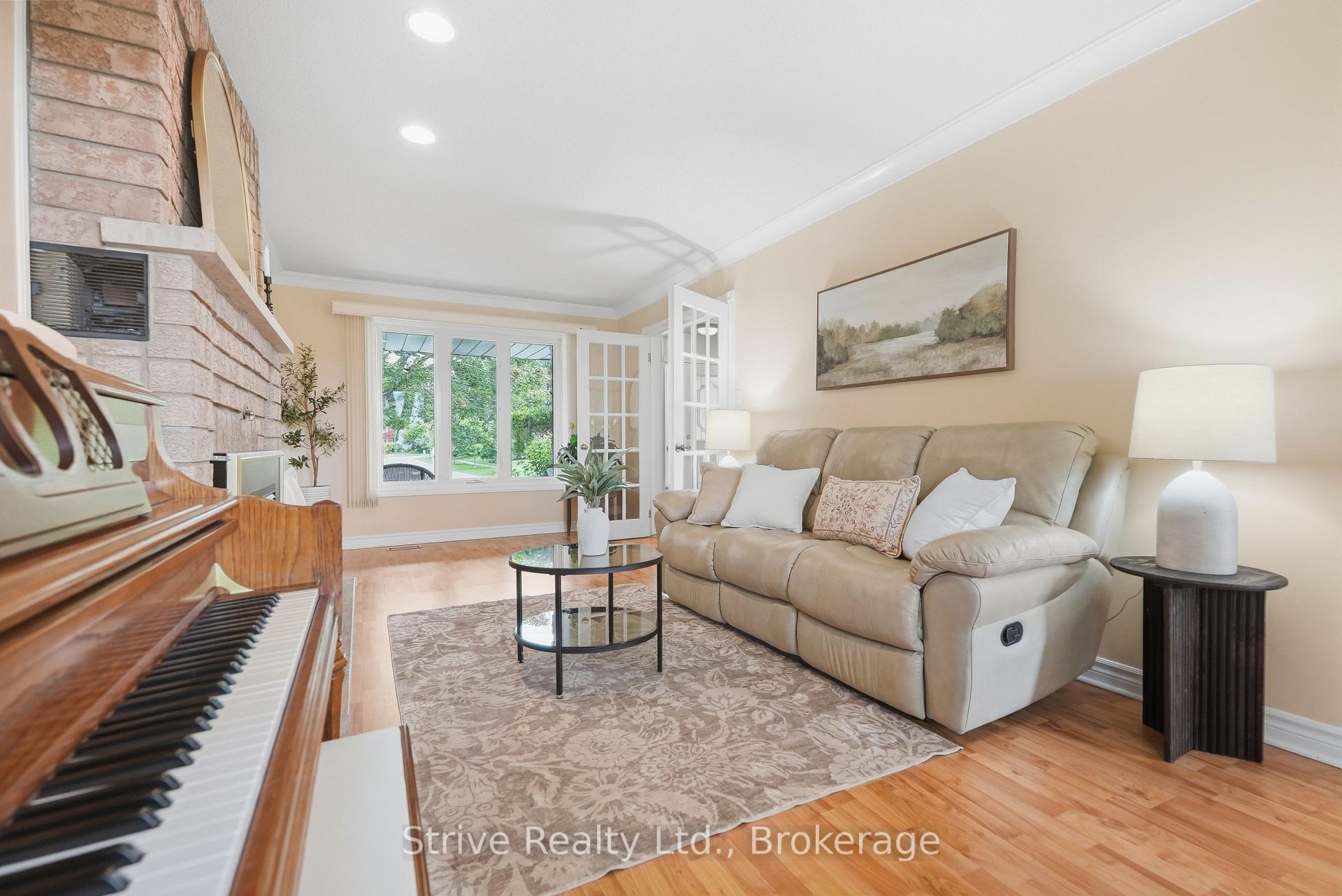 Photo 7 of 132 East House Crescent, Cobourg — HOMEH