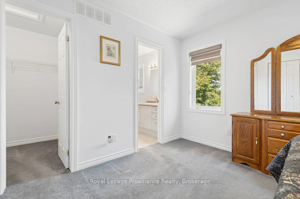 Photo 23 of 128 Maple Drive, Belleville, Belleville Ward — HOMEH