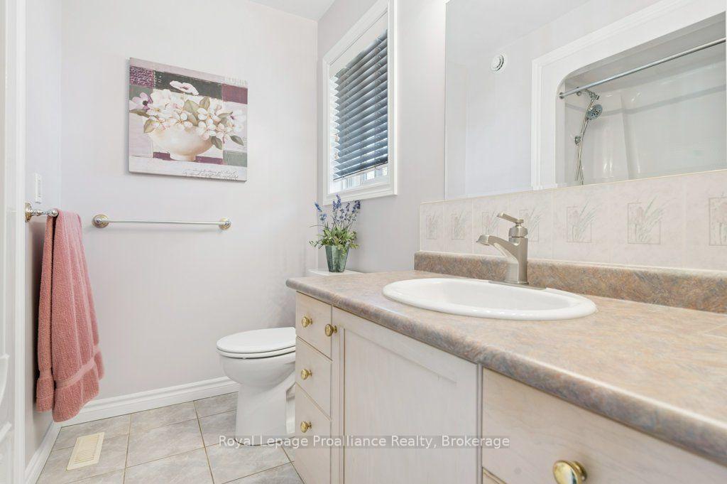 Photo 24 of 128 Maple Drive, Belleville, Belleville Ward — HOMEH