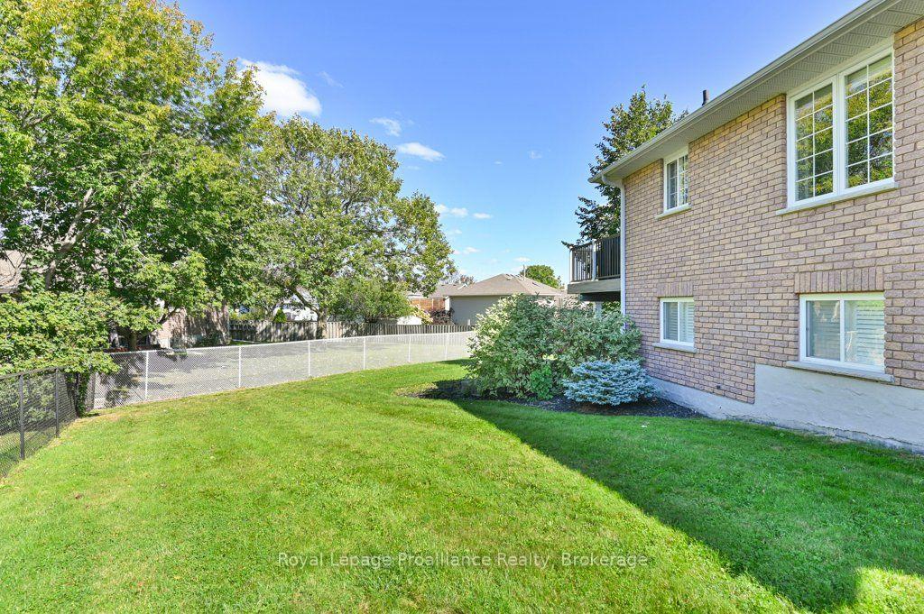 Photo 42 of 128 Maple Drive, Belleville, Belleville Ward — HOMEH