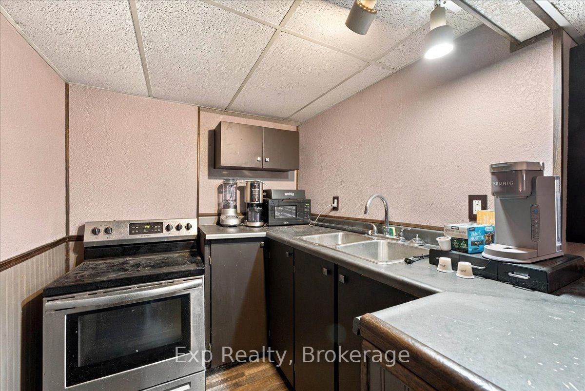 Photo 31 of 804 Sherbrooke Street, Peterborough, Monaghan Ward 2 — HOMEH