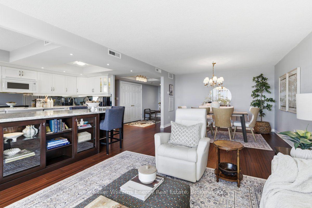 Photo 8 of Unit 806, 700 Wilson Road N, Oshawa, Centennial — HOMEH