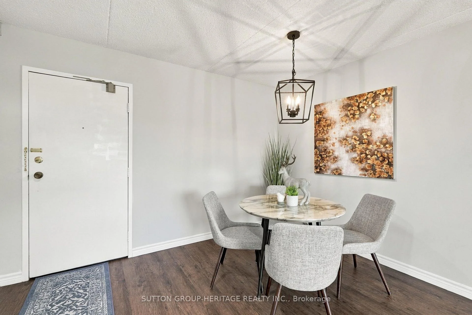 Photo 28 of Unit 406, 15390 Yonge Street, Aurora, Aurora Village — HOMEH