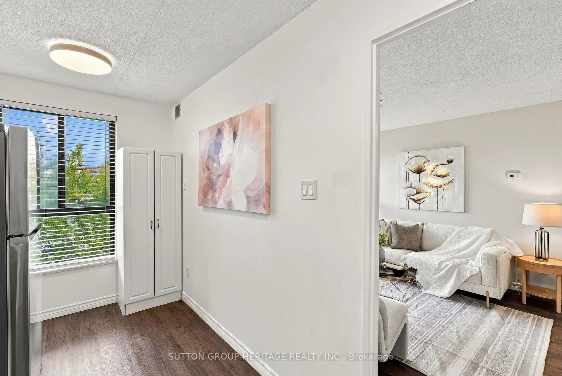 Photo 36 of Unit 406, 15390 Yonge Street, Aurora, Aurora Village — HOMEH