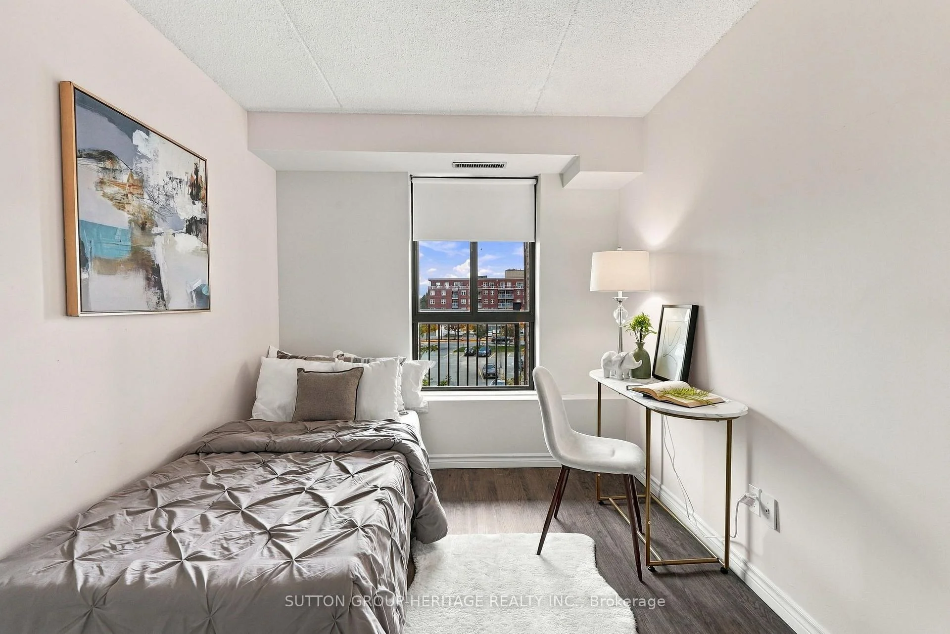 Photo 47 of Unit 406, 15390 Yonge Street, Aurora, Aurora Village — HOMEH