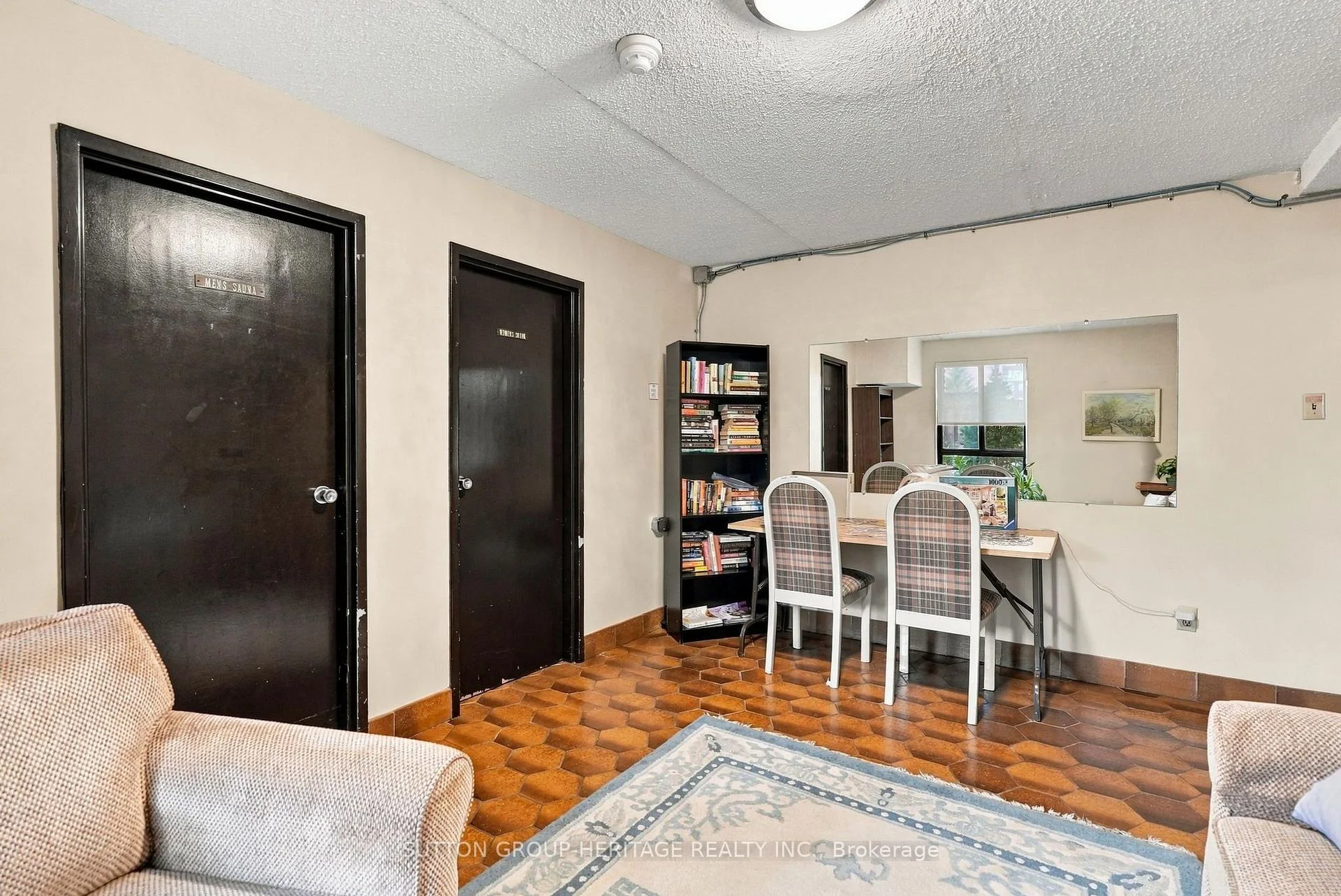Photo 54 of Unit 406, 15390 Yonge Street, Aurora, Aurora Village — HOMEH
