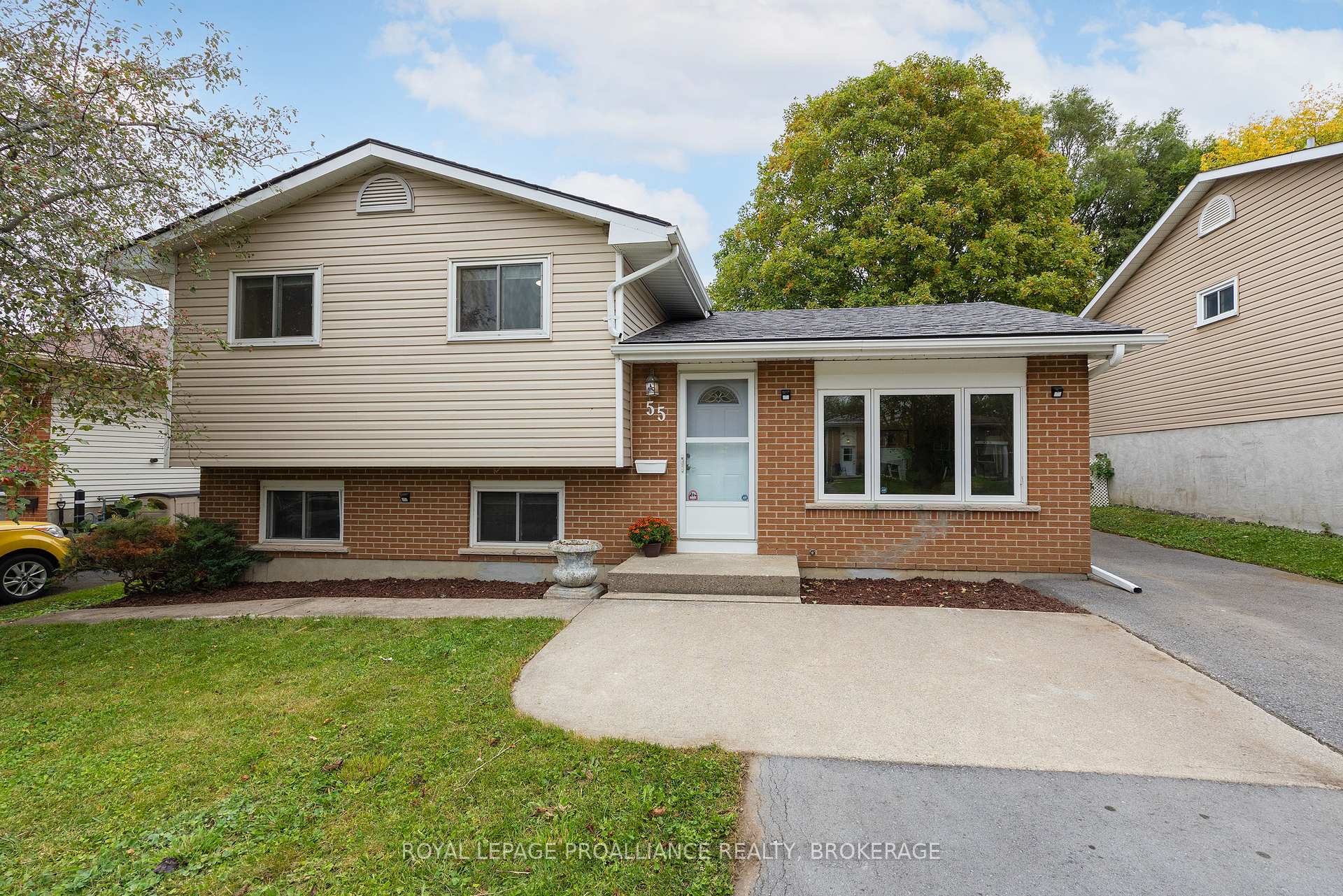 Photo 4 of 55 Folger Street, Kingston, Rideau — HOMEH