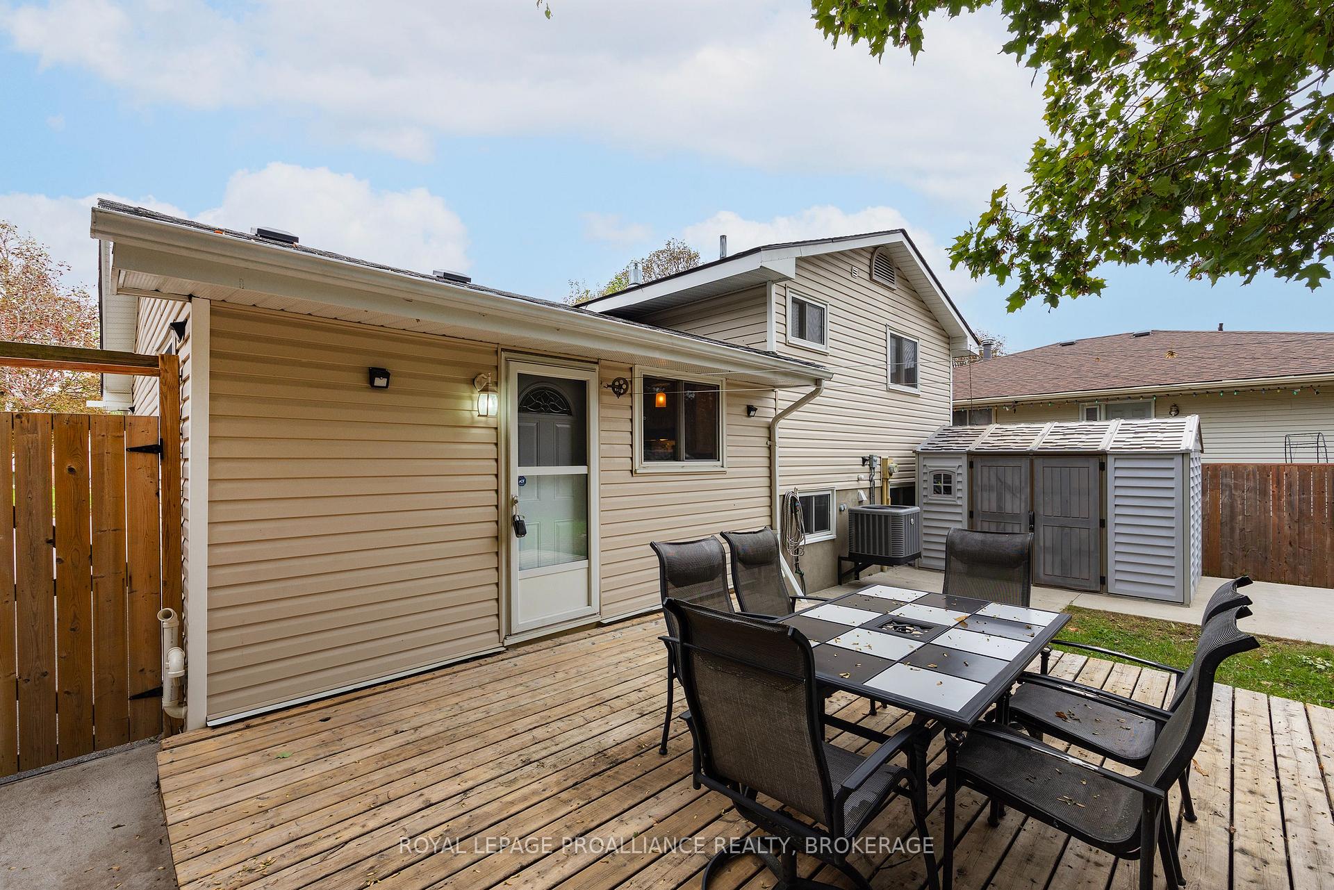 Photo 8 of 55 Folger Street, Kingston, Rideau — HOMEH