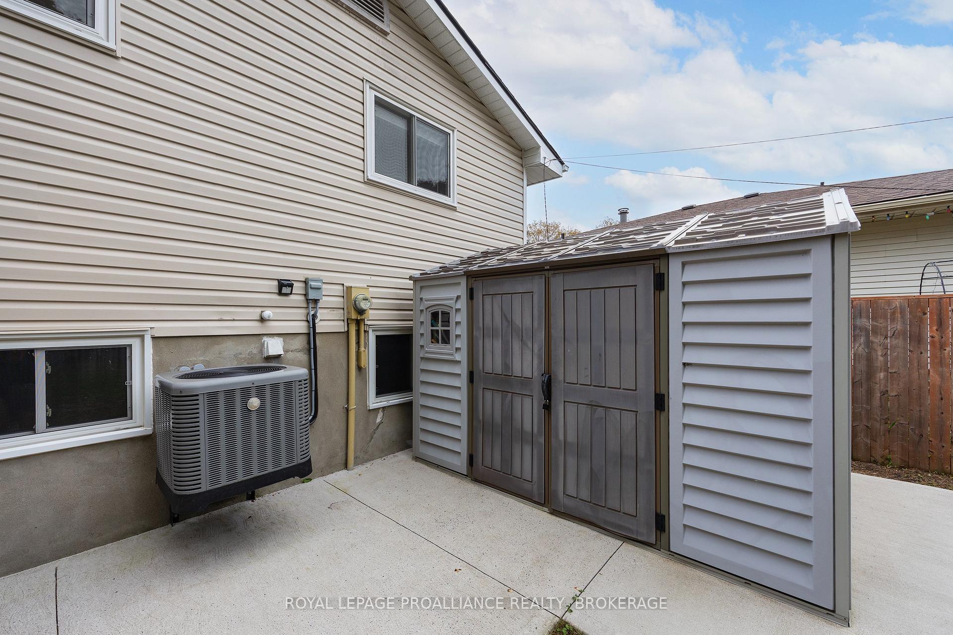 Photo 10 of 55 Folger Street, Kingston, Rideau — HOMEH