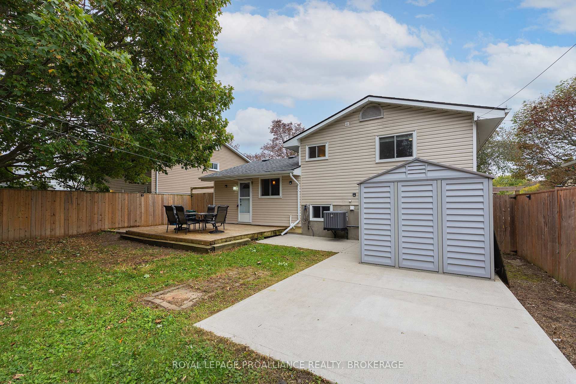 Photo 12 of 55 Folger Street, Kingston, Rideau — HOMEH