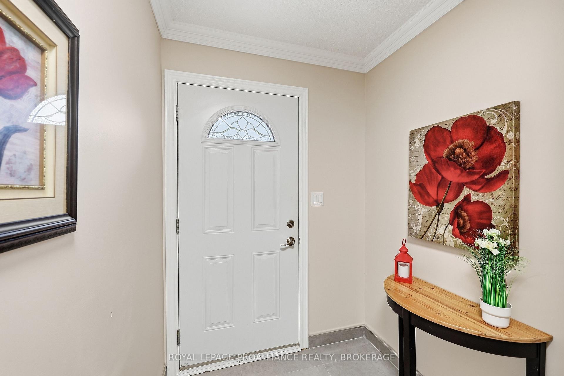 Photo 15 of 55 Folger Street, Kingston, Rideau — HOMEH