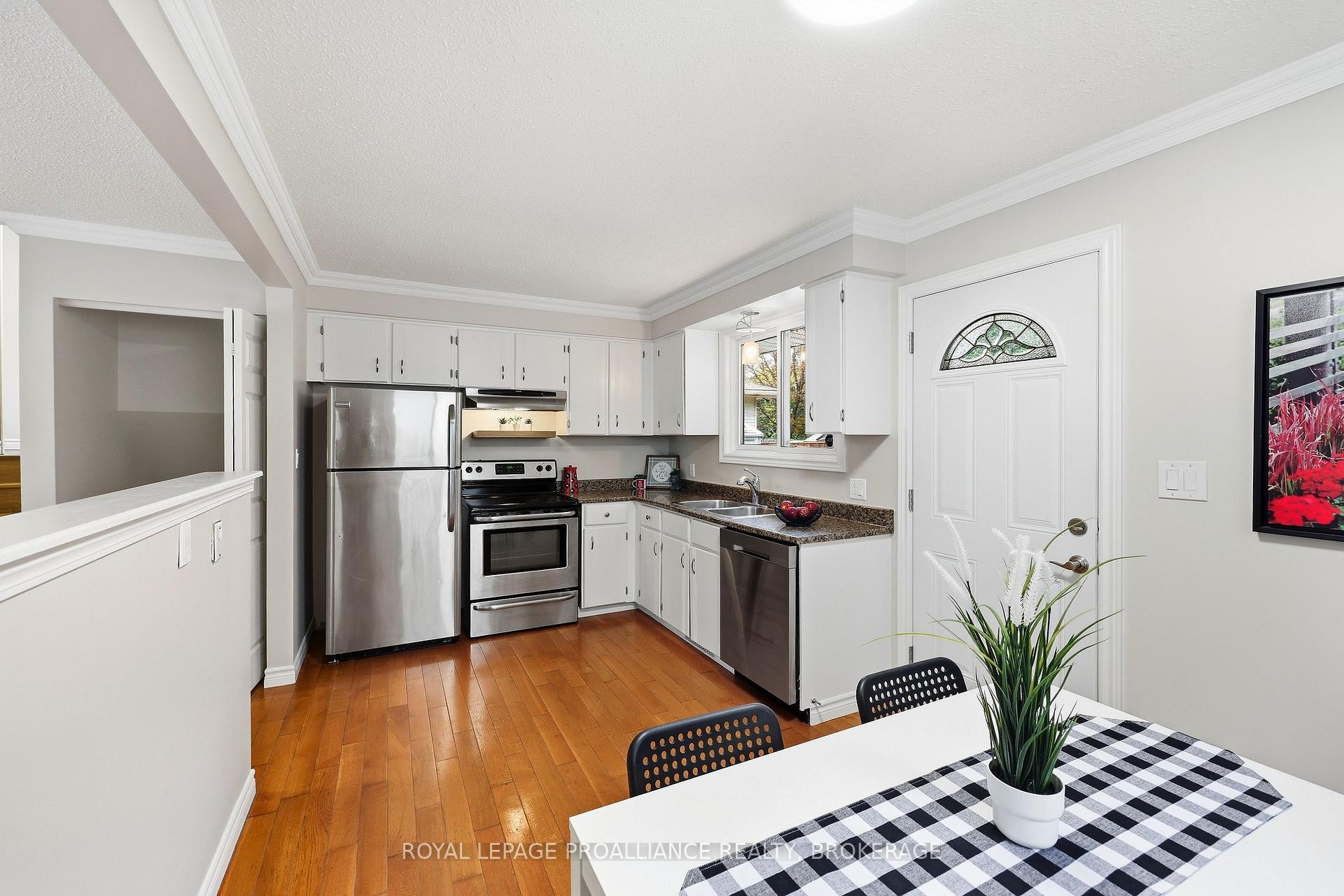 Photo 23 of 55 Folger Street, Kingston, Rideau — HOMEH