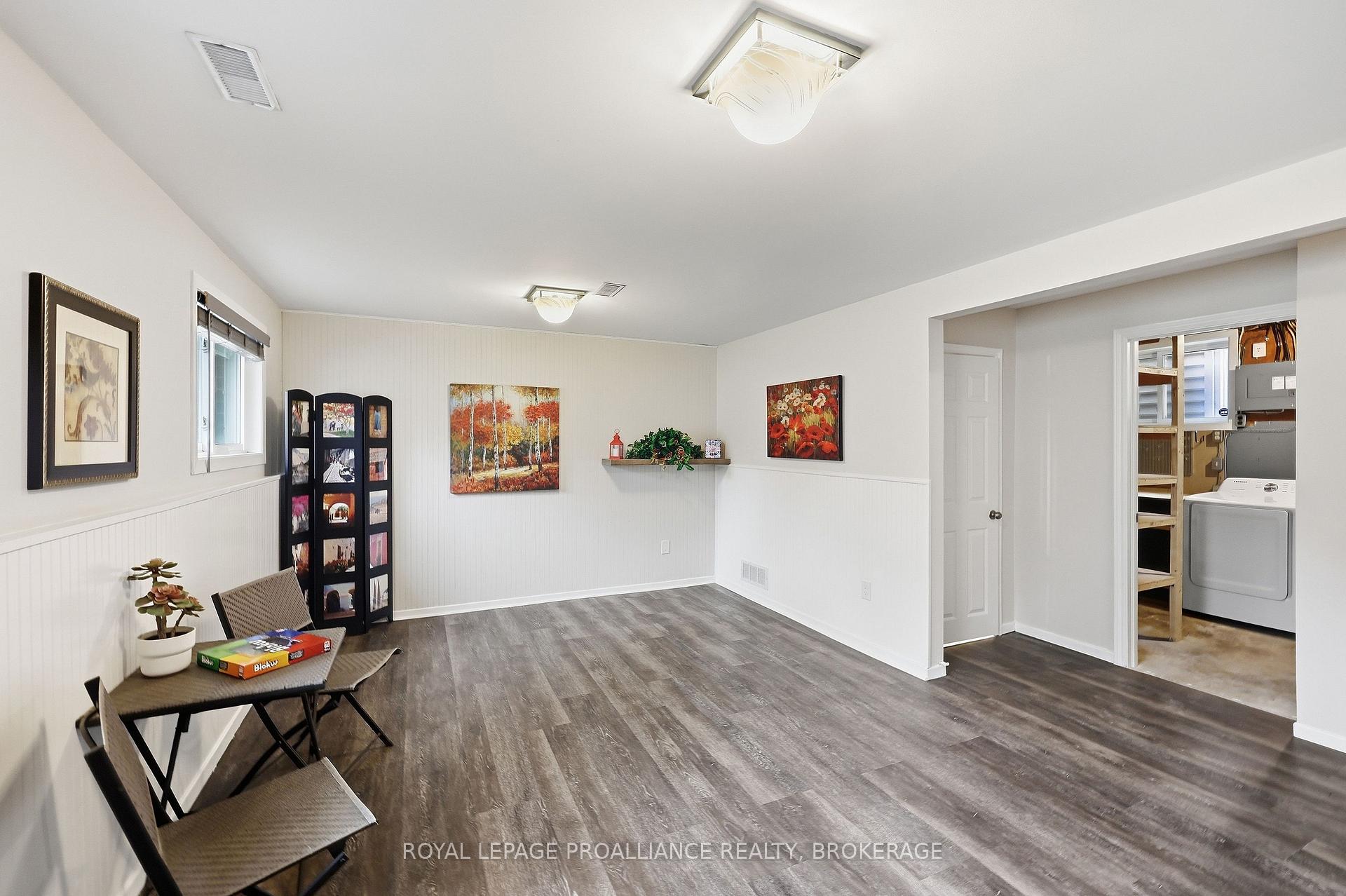 Photo 37 of 55 Folger Street, Kingston, Rideau — HOMEH