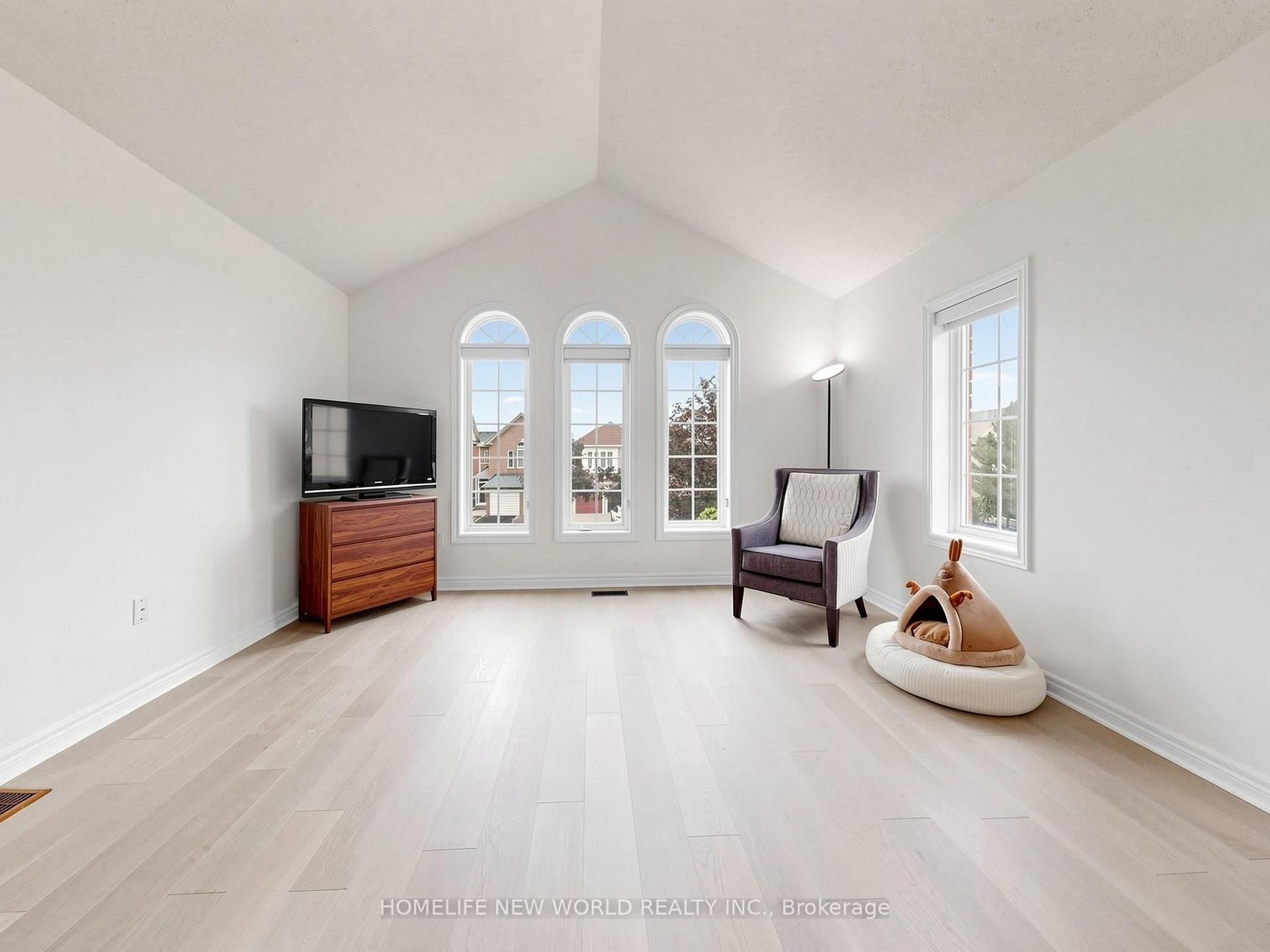 Photo 25 of 7 Monaco Crescent, Richmond Hill, Rouge Woods — HOMEH