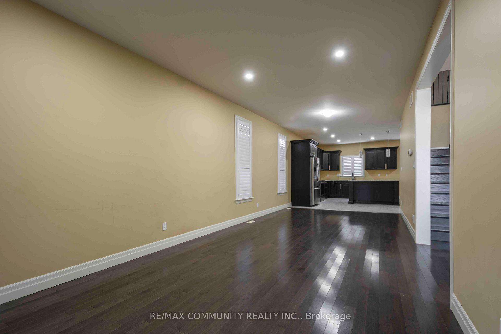Photo 6 of Unit Main, 19 Bevan Drive, Belleville, Thurlow Ward — HOMEH