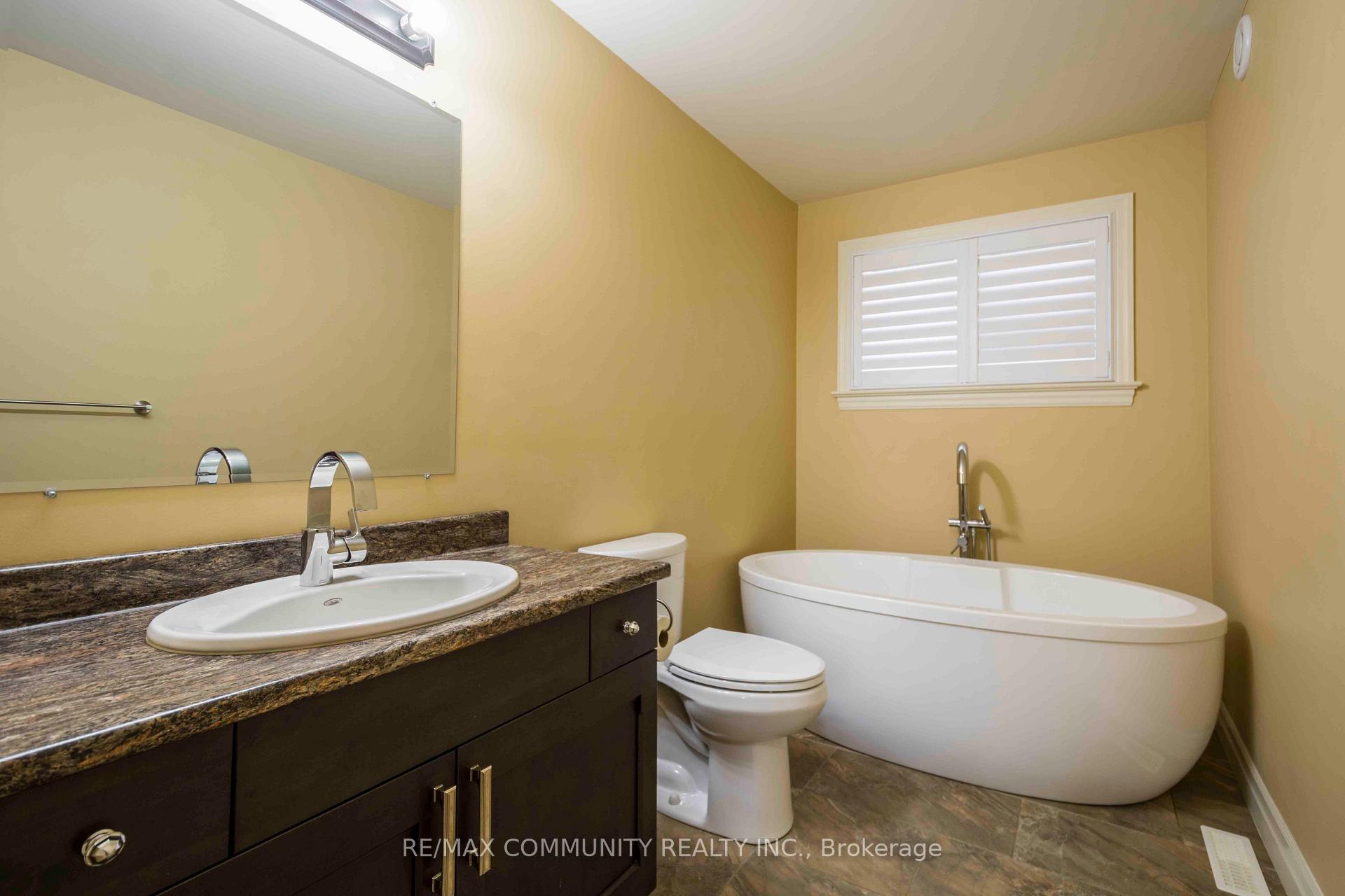 Photo 23 of Unit Main, 19 Bevan Drive, Belleville, Thurlow Ward — HOMEH
