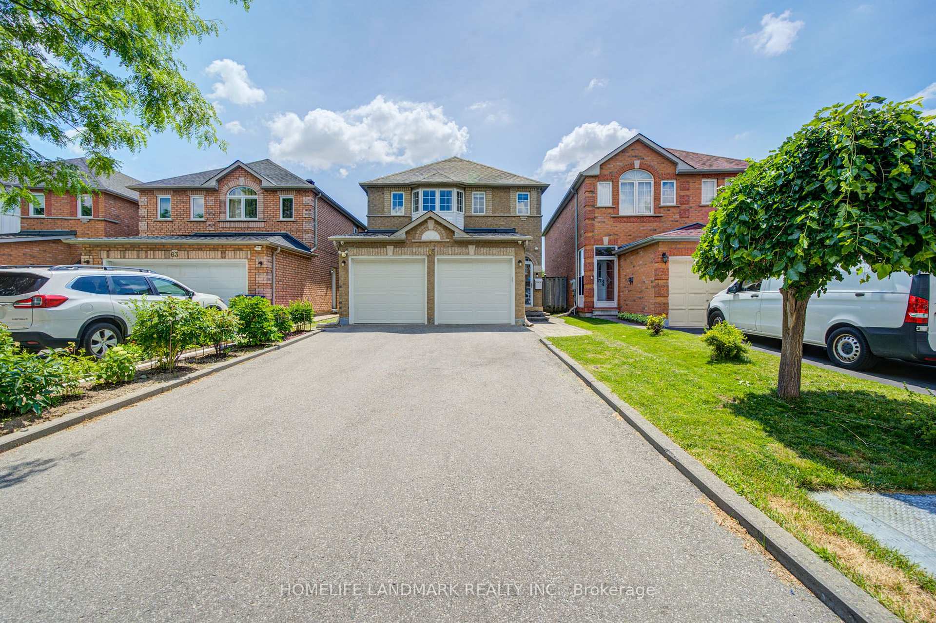 Photo 2 of 65 Shepton Way, Scarborough, Steeles — HOMEH