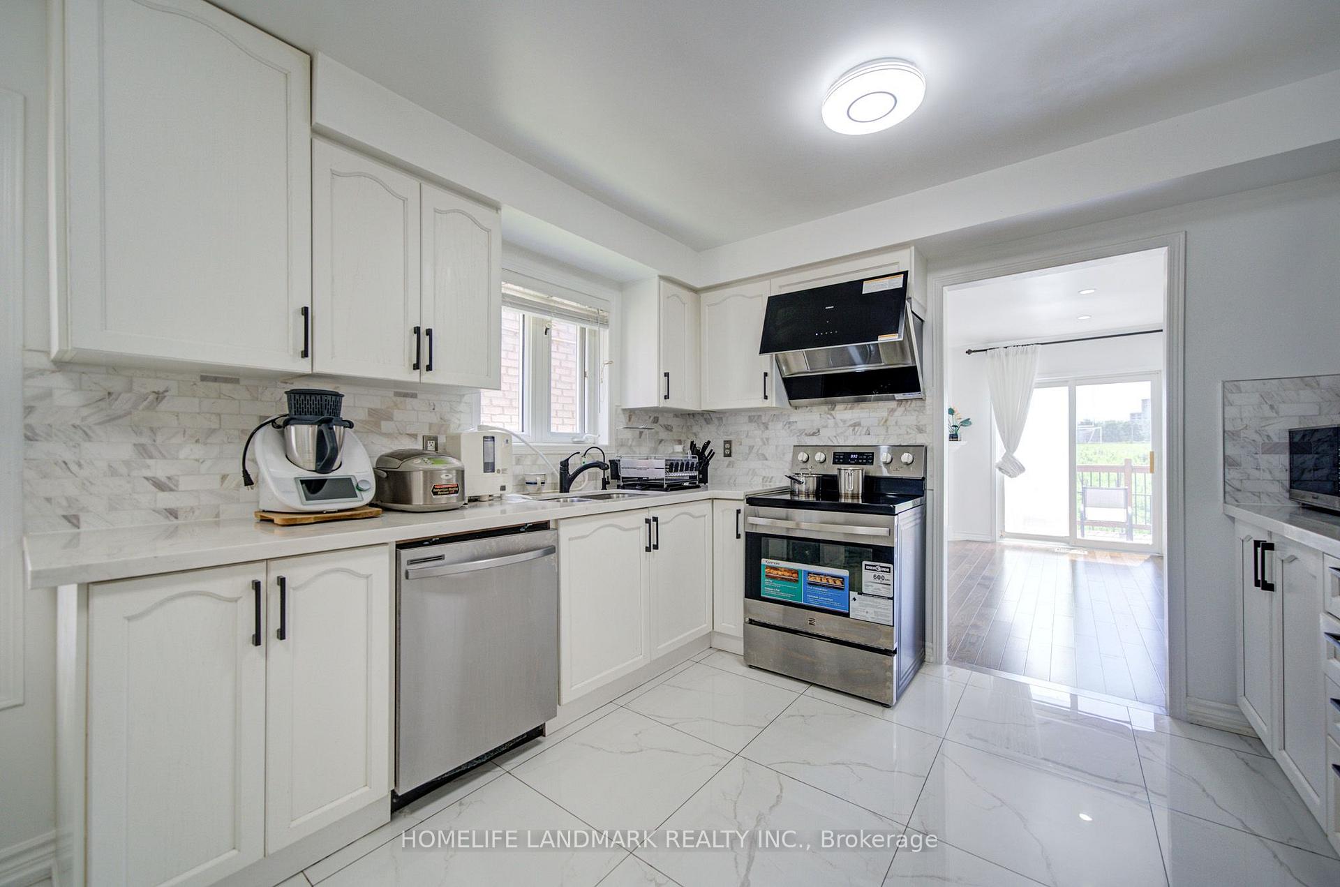Photo 10 of 65 Shepton Way, Scarborough, Steeles — HOMEH
