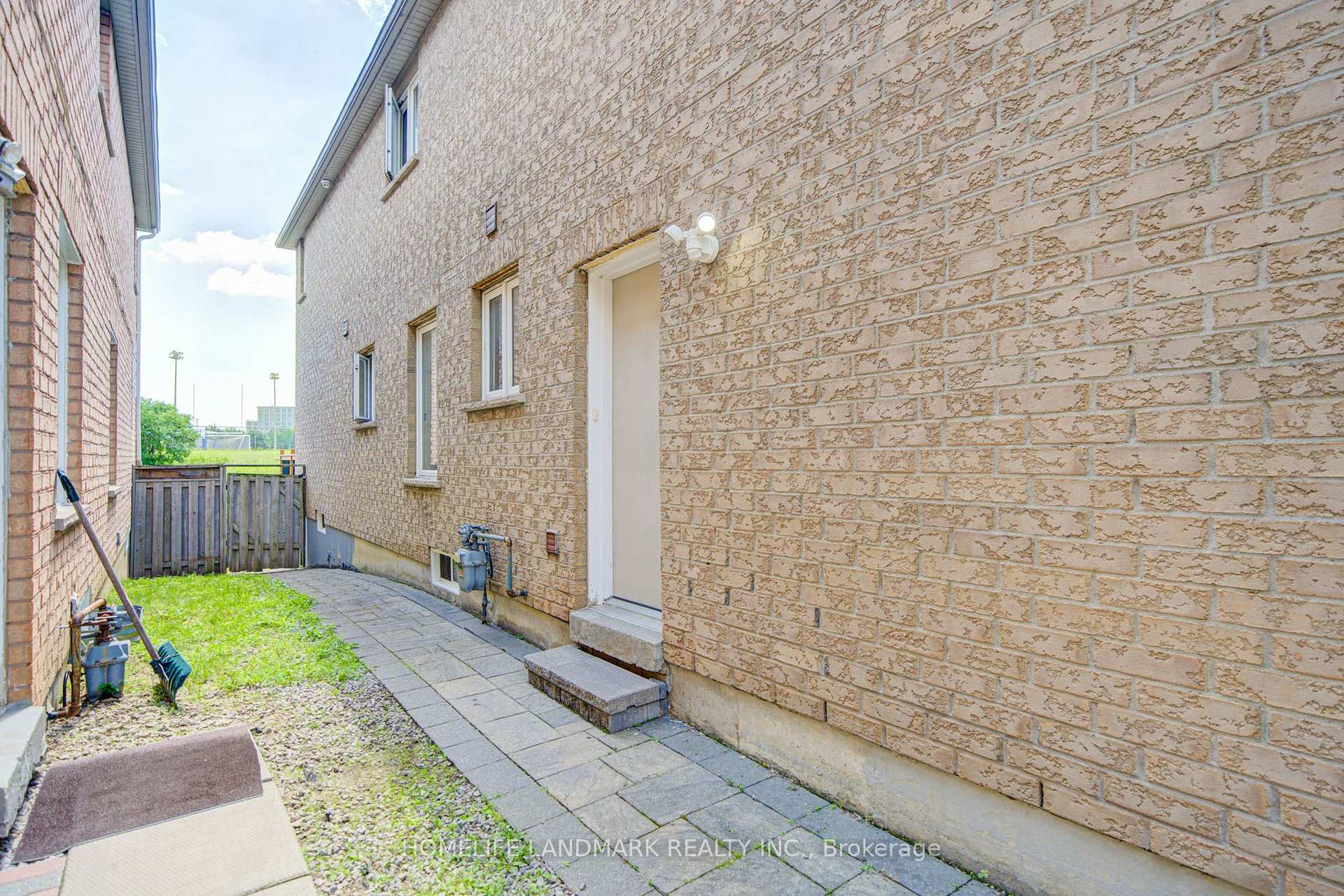 Photo 29 of 65 Shepton Way, Scarborough, Steeles — HOMEH