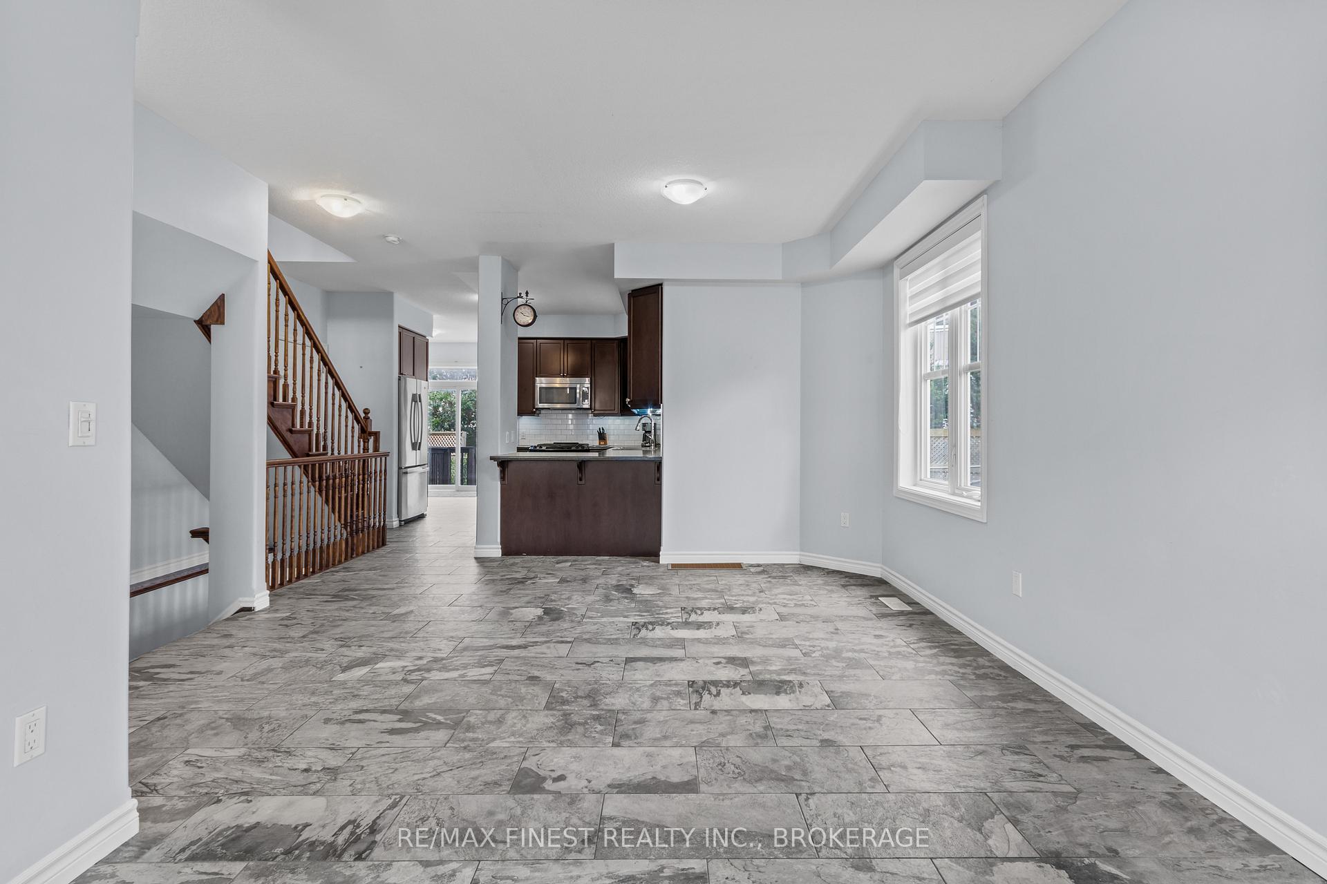 Photo 7 of 893 Ascot Lane, Kingston, Rideau — HOMEH