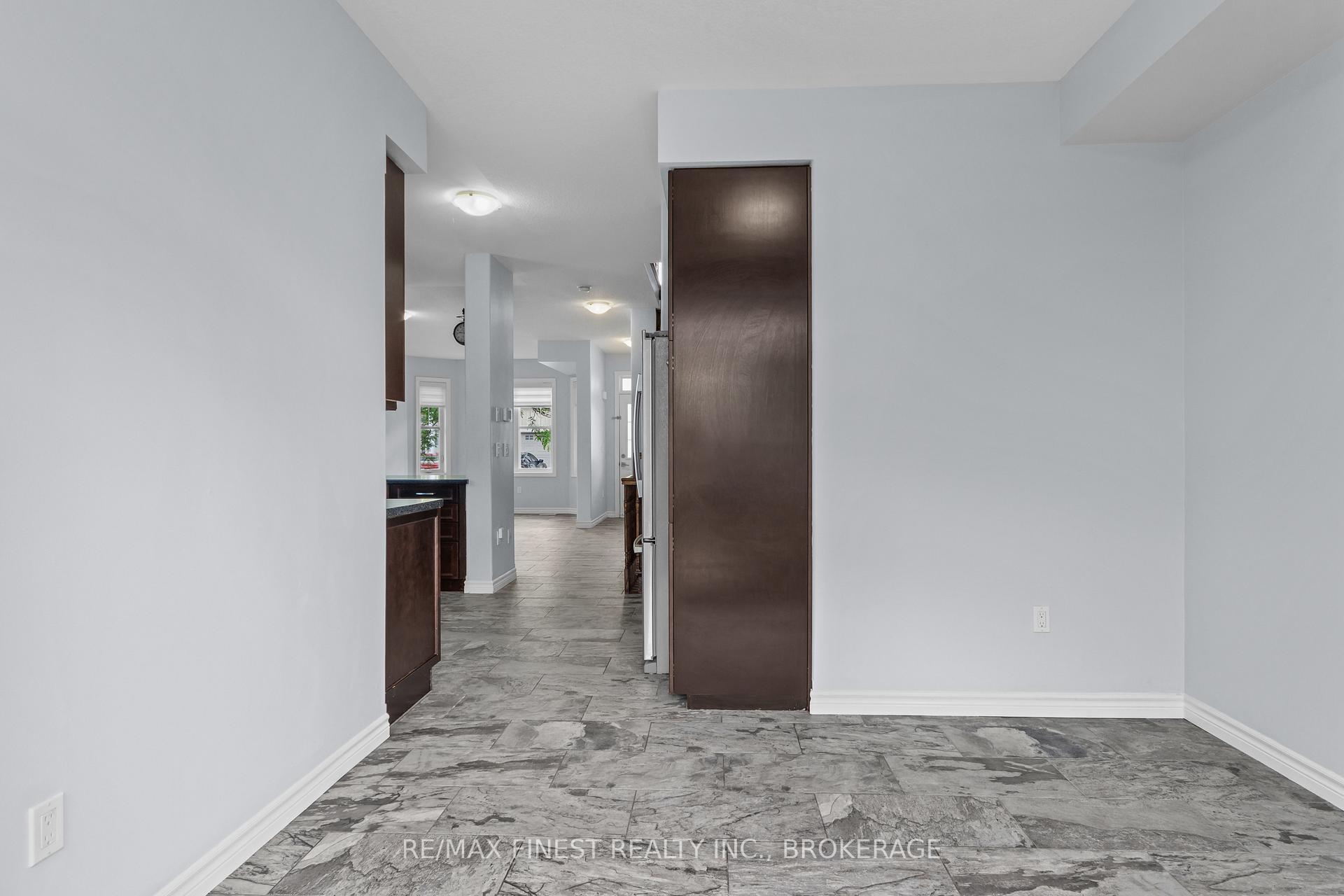 Photo 13 of 893 Ascot Lane, Kingston, Rideau — HOMEH