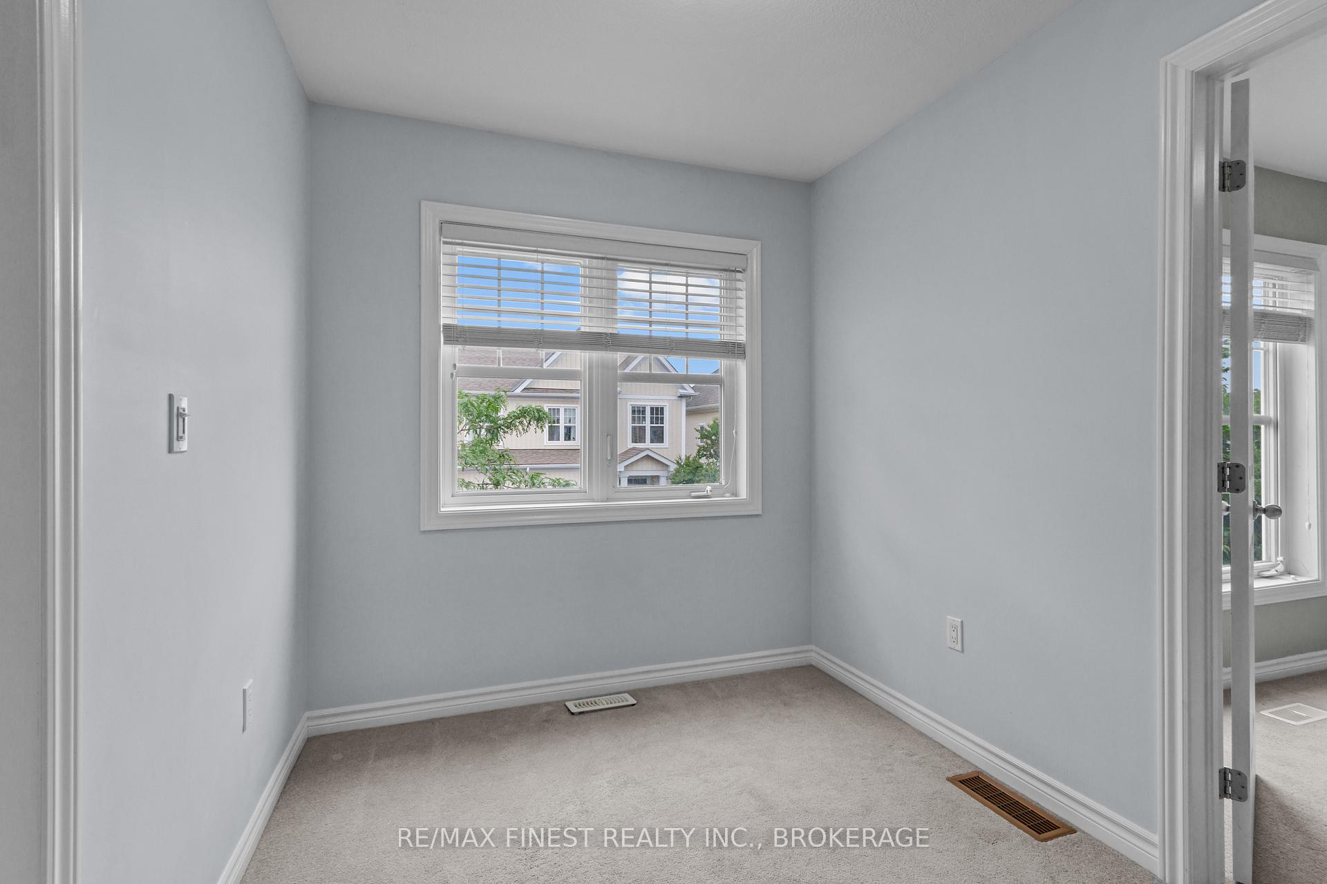Photo 23 of 893 Ascot Lane, Kingston, Rideau — HOMEH