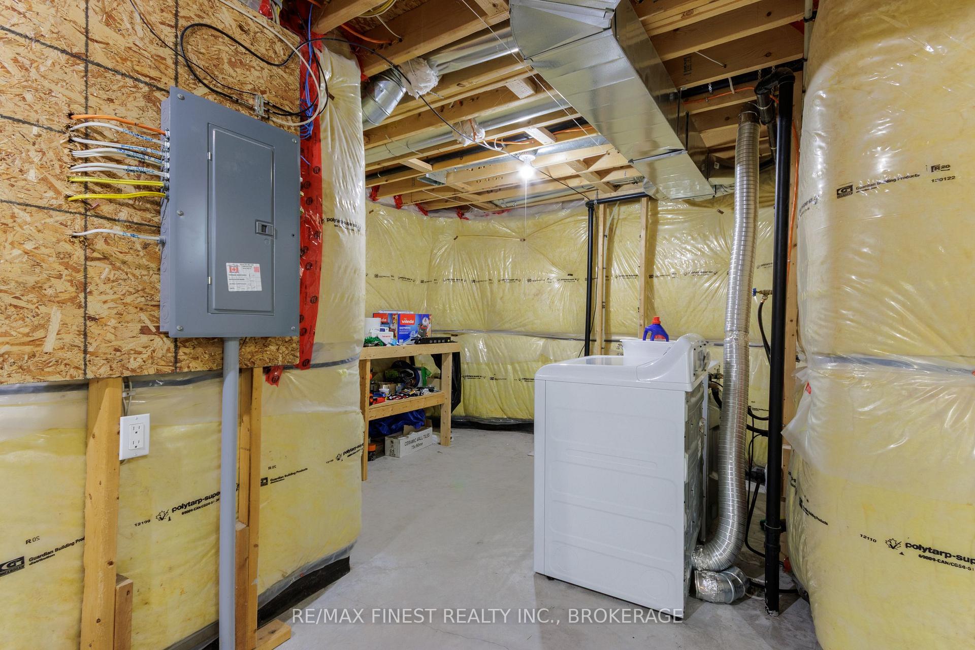 Photo 25 of 893 Ascot Lane, Kingston, Rideau — HOMEH