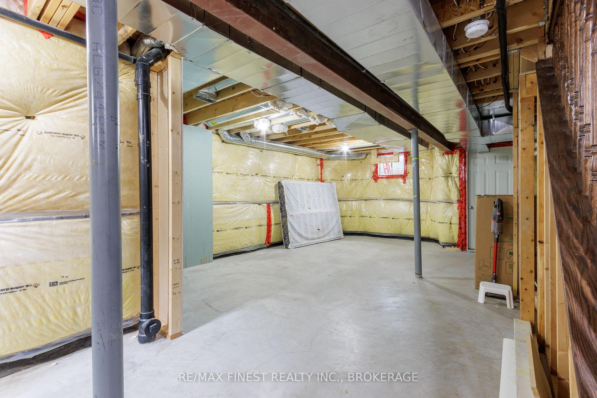 Photo 26 of 893 Ascot Lane, Kingston, Rideau — HOMEH